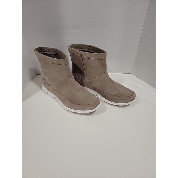 Cole Haan  Women's Waterproof Taupe Bootie Waterproof G16 W04019 Sz 9.5 B - Picture 1 of 16